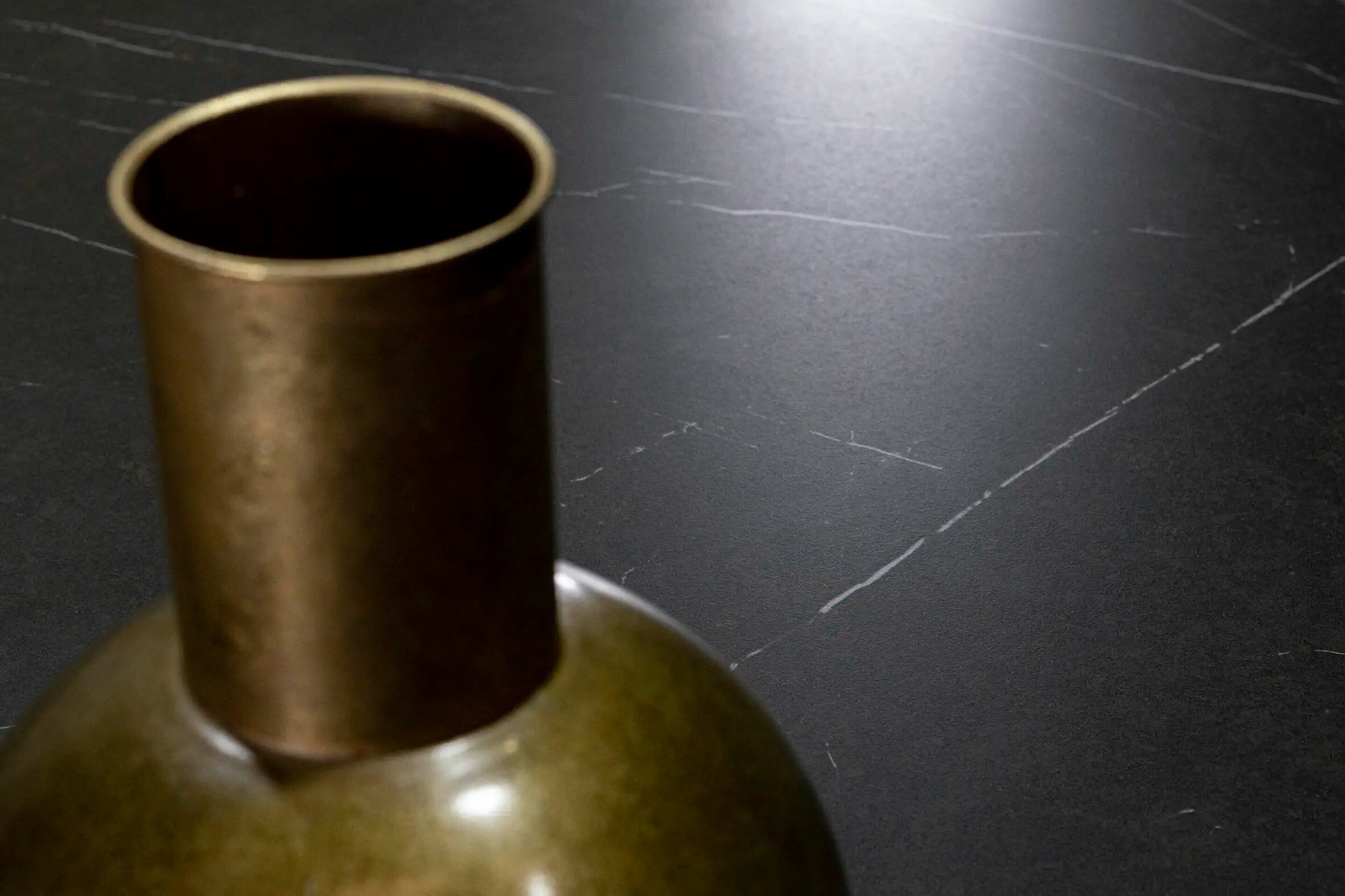 Allure Black  |MATE | PULIDO - 2